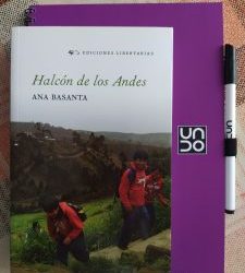 UNDO celebra el Sant Jordi de verano regalando libros